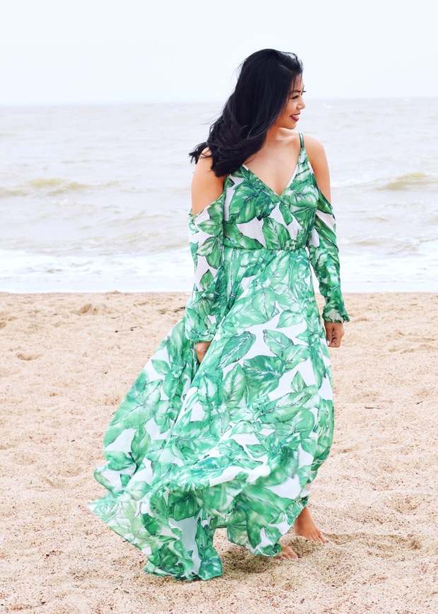 palm-print-dresses-roselyn-weaver-texas-blogger